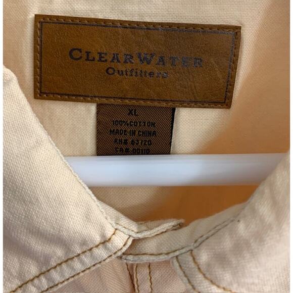 *NWT*  Clearwater Outriggers Men's Short Sleeve Shirt -  Size XL - Picture 3 of 7